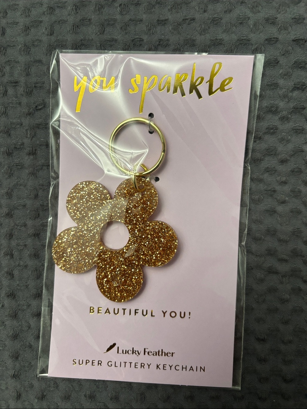 Lucky Feather Gold Glitter Flower Keychain
